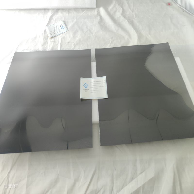 Plăci bipolare din plastic conductoare pentru reactoare fluidizate cu vanadiu