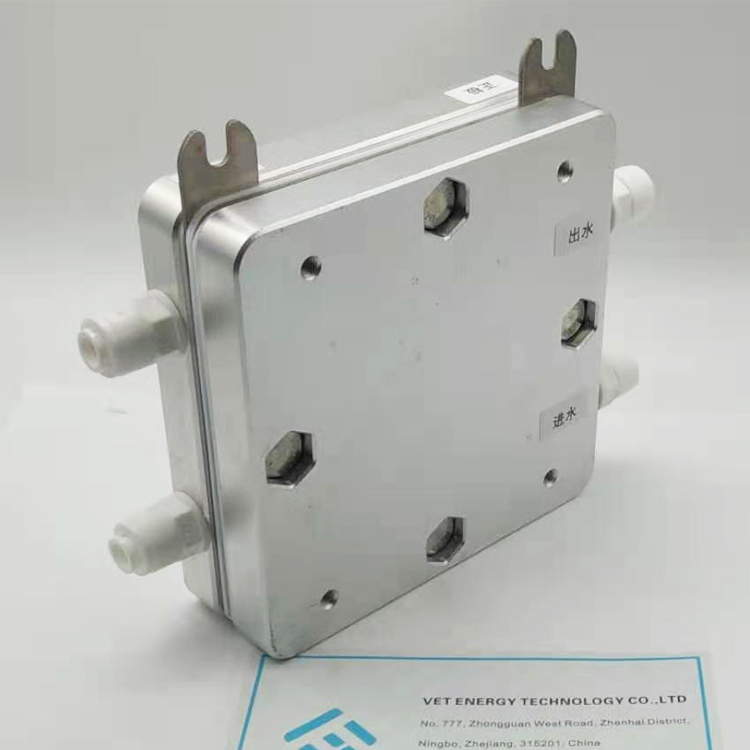 Electrolyzer cu membrană de schimb de protoni de înaltă precizie