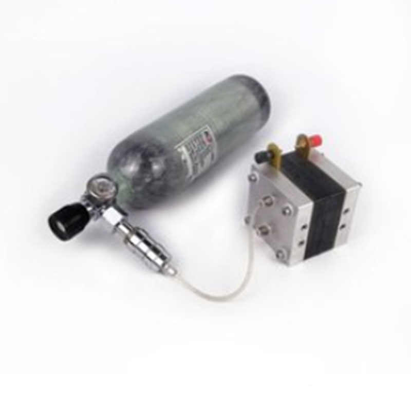 Dispozitiv de testare a performanței electrodului cu membrană a celulei de combustibil cu hidrogen